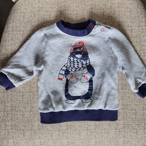 Carter's grey penguin sweatshirt - size 9m